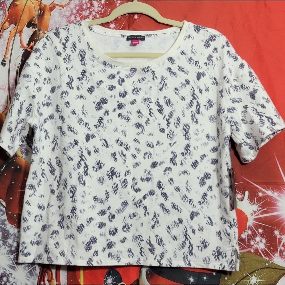 Vince Camuto Top‎